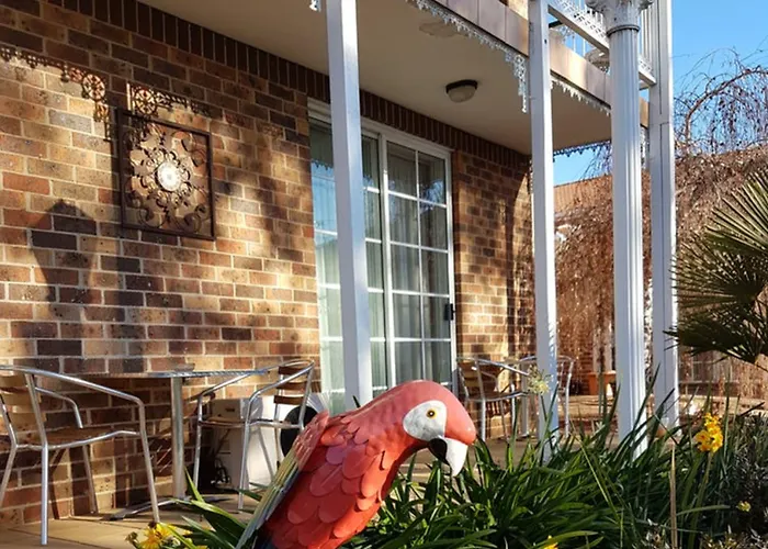 Golden Age Motor Inn