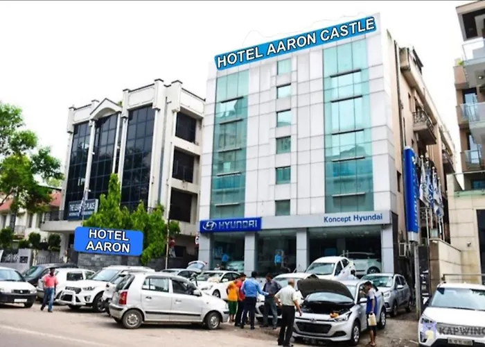Aaron Residency Hotel New Delhi