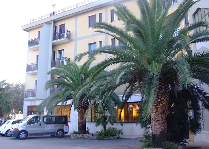Hotel San Luca Rossano