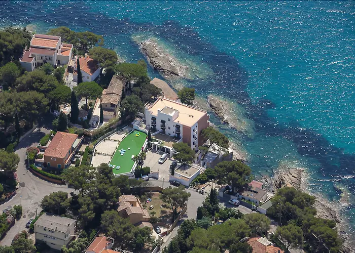 Hotel La Calanque Cavalaire-sur-Mer