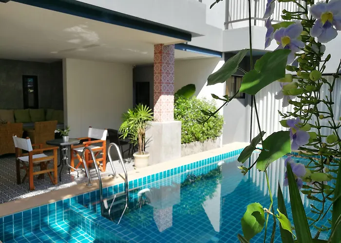 Hotel The Umbrella House Kamala Beach