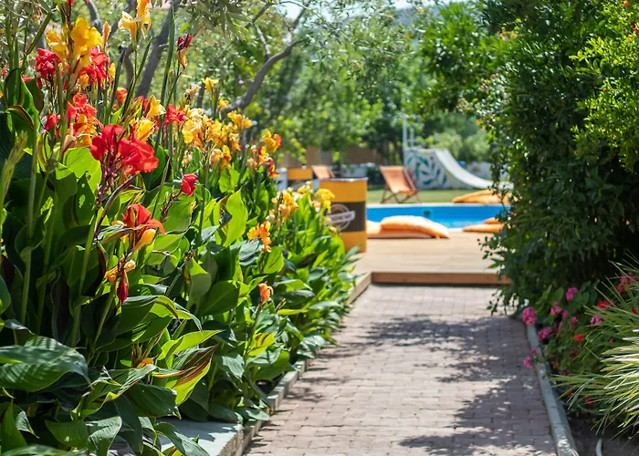Urla Surf House Hotel