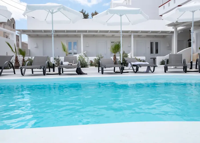 Ambience Suites Fira 