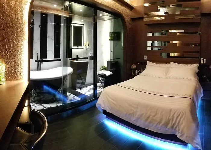 Star City Hotel