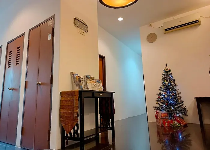 So Hotel George Town