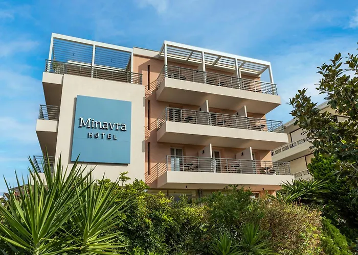 Minavra Hotel
