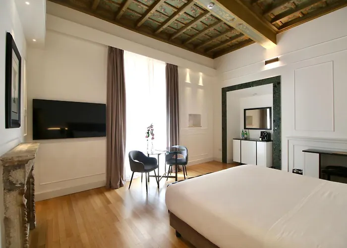 Palazzo Goldoni Condotti Collection