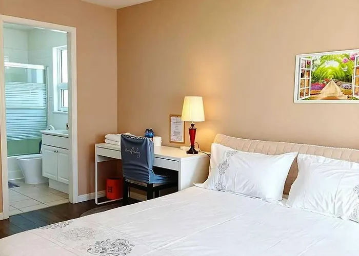 Cozy Home Vancouver 10 Minutes To Downtown Bc Place