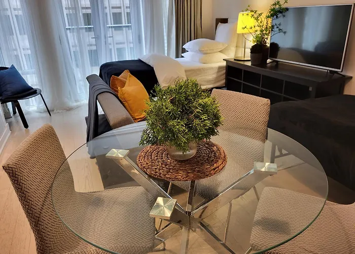 Stylish Downtown Toronto Residential Hotel