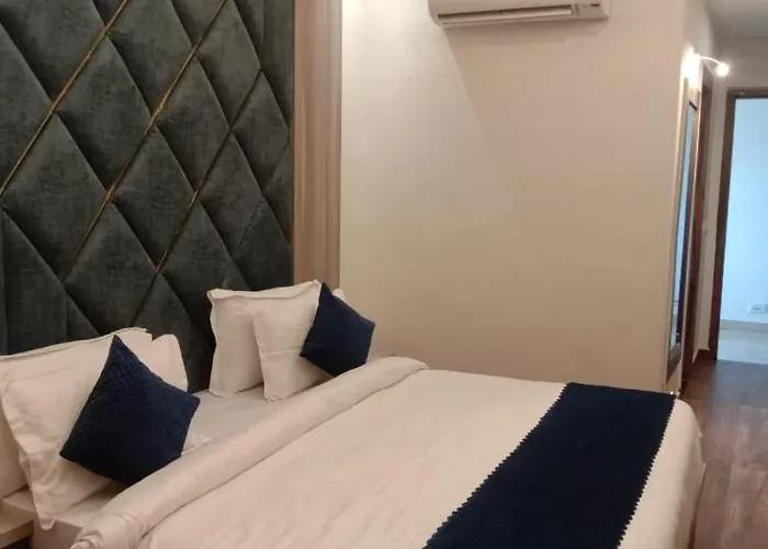 Hotel Pine Rock Mountain View, Mussoorie