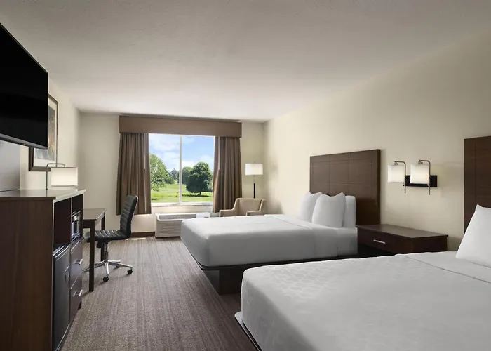 Crown Pointe Lodge; BW Signature Collection
