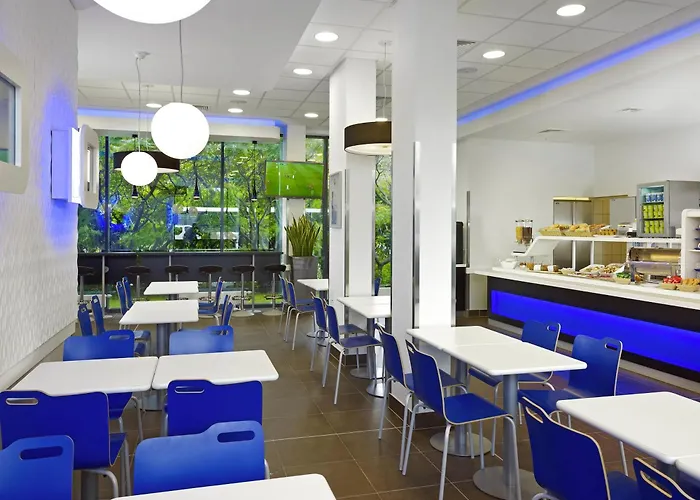 ibis budget Warszawa West Station