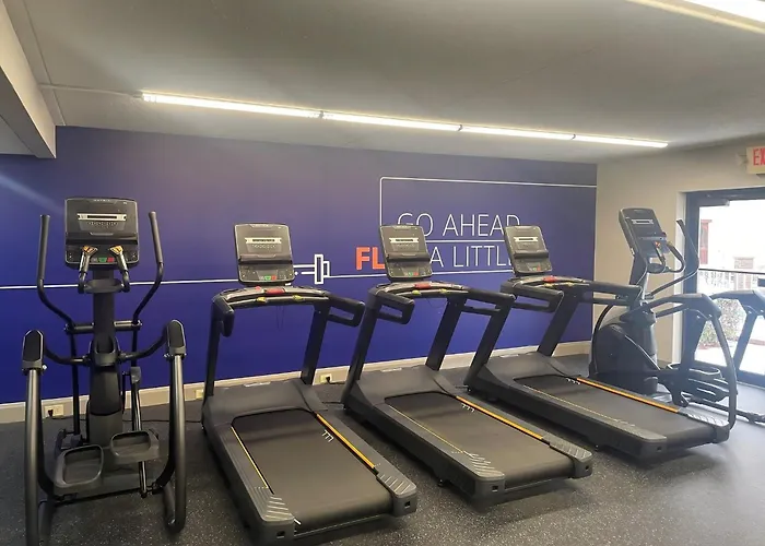 Holiday Inn Express Hotel & Suites Pittsburgh Airport By Ihg Robinson Township 