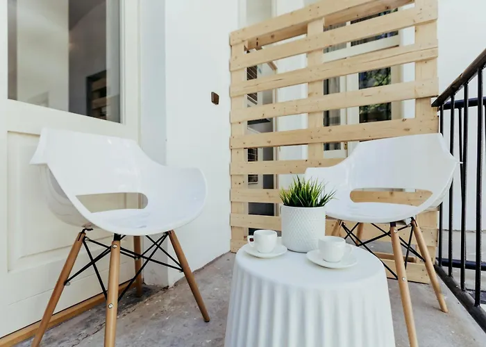 Chill Apartments