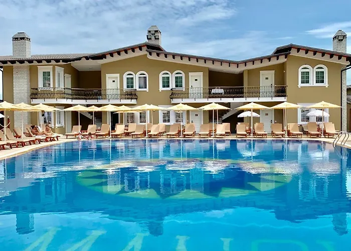Palmanova Resort Mirash